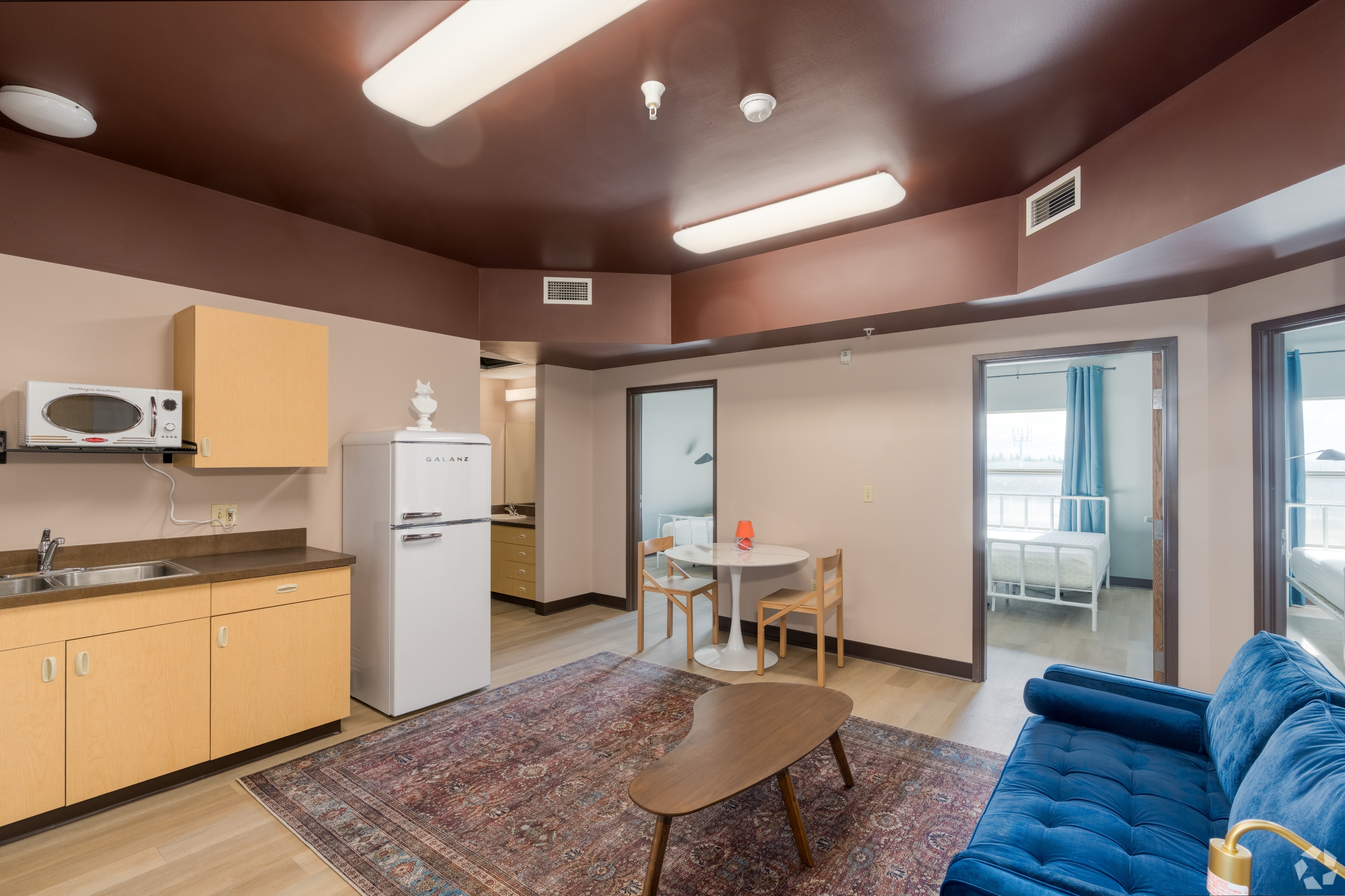 404 2nd Ave - 104